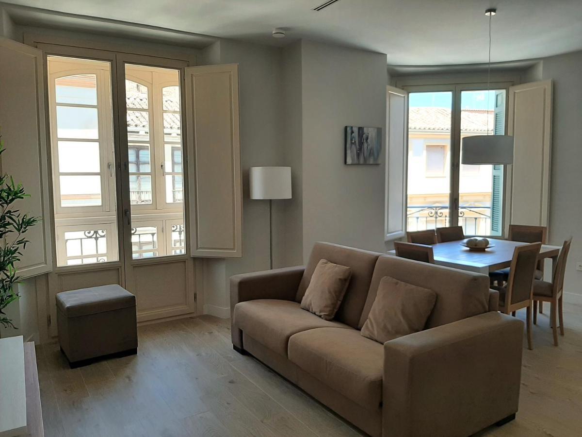 Apartamentos Pinar Malaga Centro מראה חיצוני תמונה