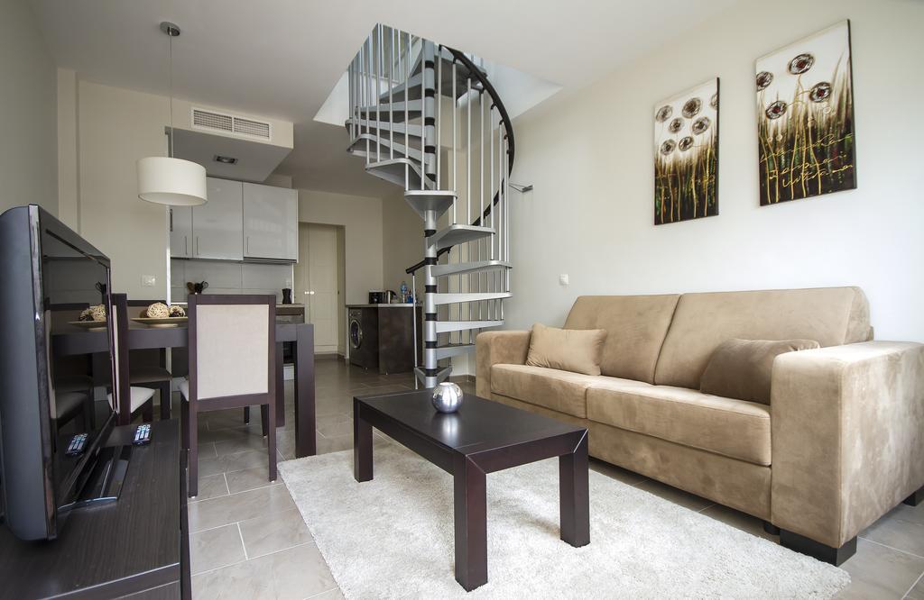 Apartamentos Pinar Malaga Centro חדר תמונה