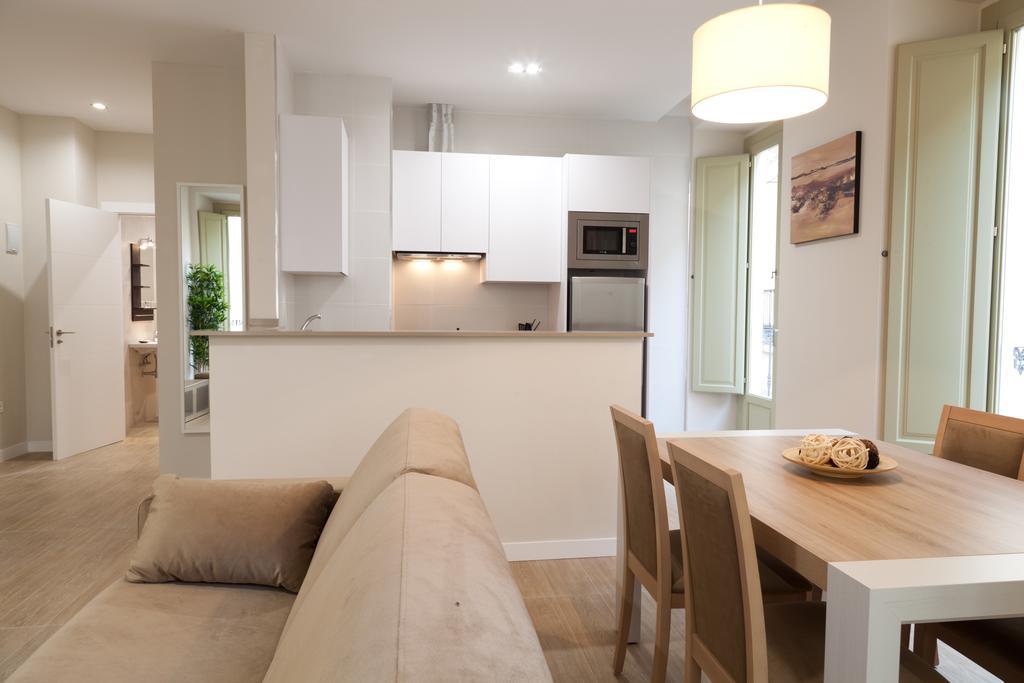 Apartamentos Pinar Malaga Centro חדר תמונה