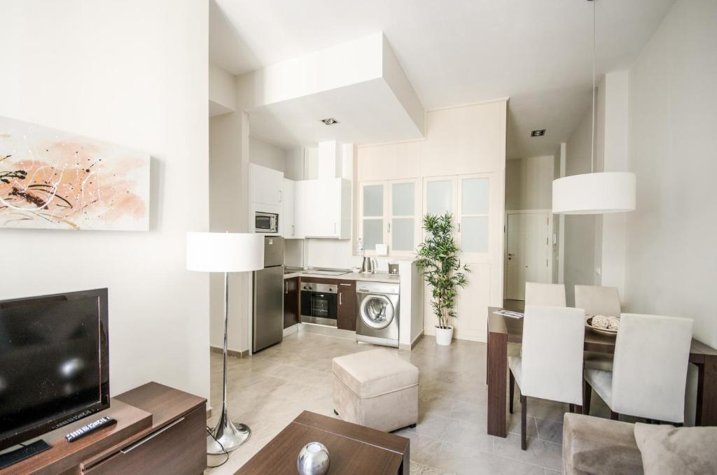 Apartamentos Pinar Malaga Centro חדר תמונה