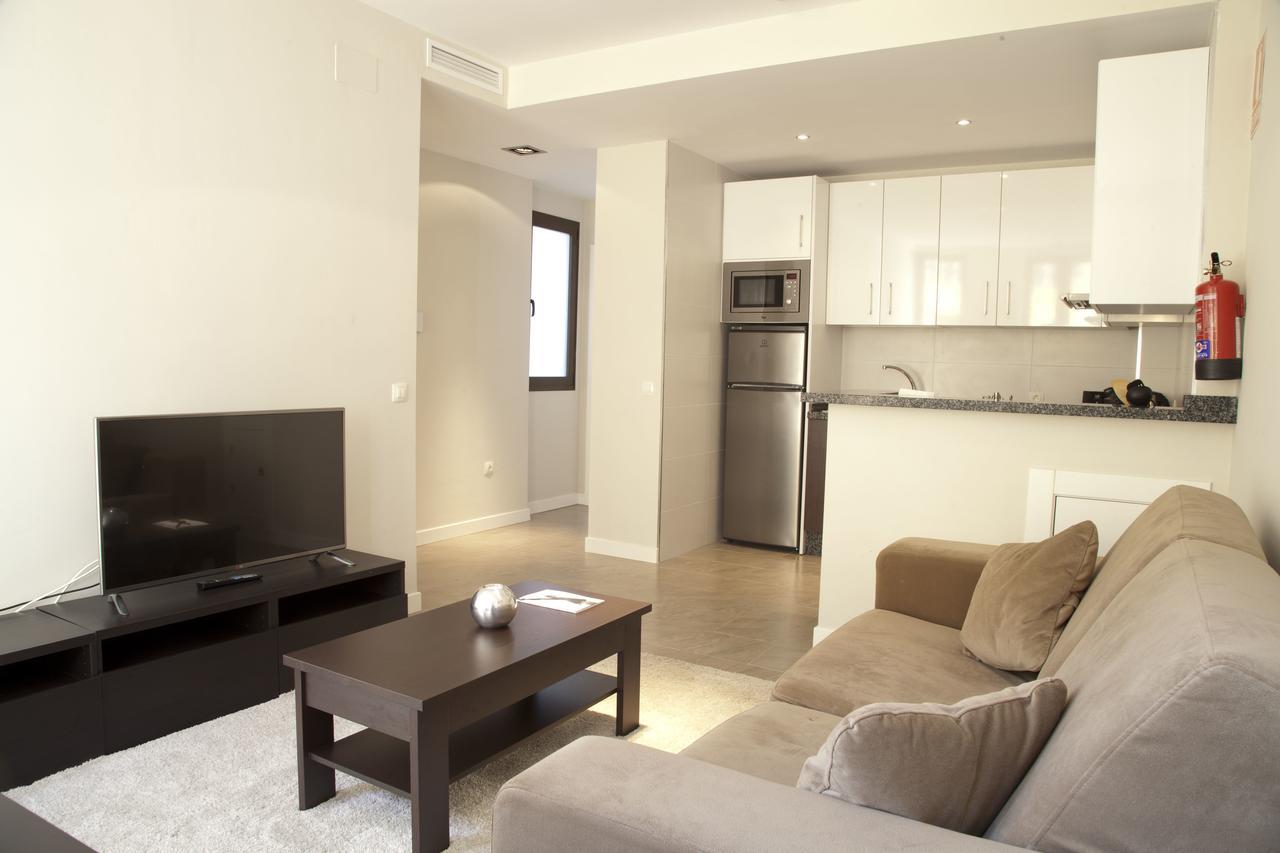 Apartamentos Pinar Malaga Centro מראה חיצוני תמונה